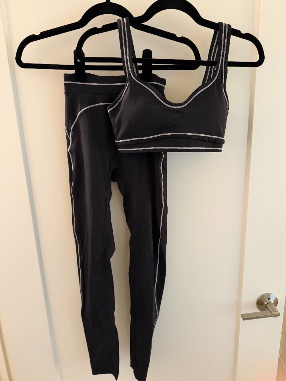 Black Workout Set - Sports Bra & High-Waist Leggings - Size S